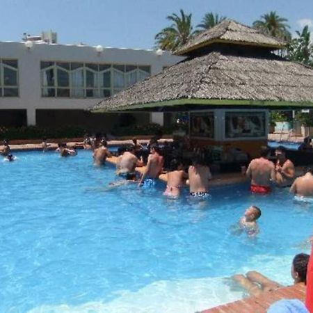 Sol Apartment - C&G Benal Beach بينالماذينا المظهر الخارجي الصورة