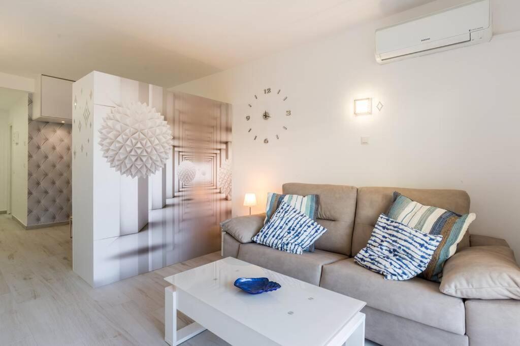 Sol Apartment - C&G Benal Beach بينالماذينا المظهر الخارجي الصورة